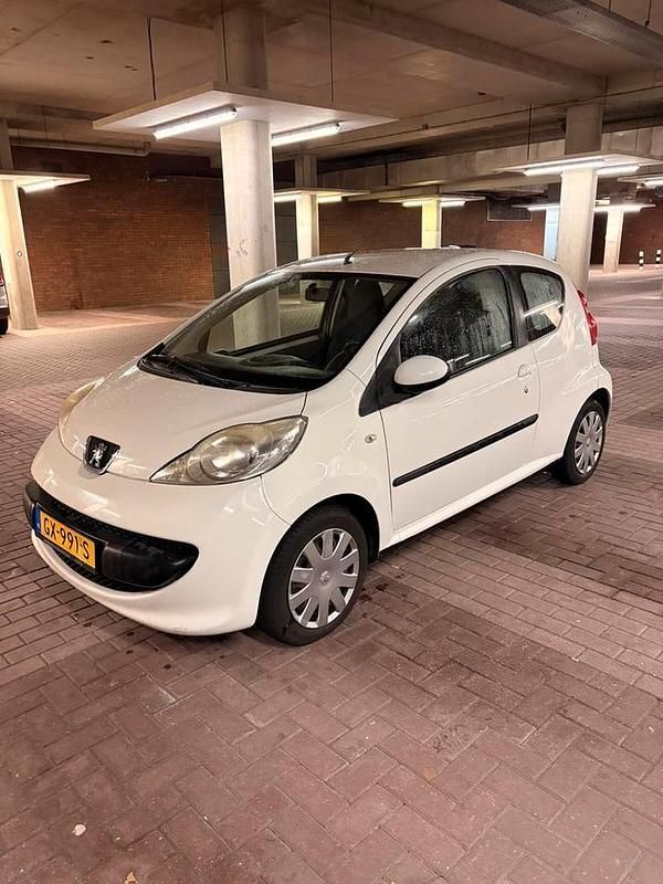 Gebruikt 2007 Peugeot 107 Hatchback | € 1.450 (Eerlijke prijs) - Afbeelding 1/4