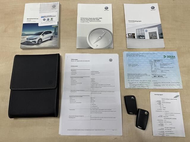 Occasion VW Touran Highline 150 PK (110 kW) 2019 Zwart MPV