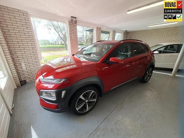 Rood Gebruikt 2018 Hyundai Kona Premium SUV | € 15.950 (Eerlijke prijs) - Afbeelding 1/4