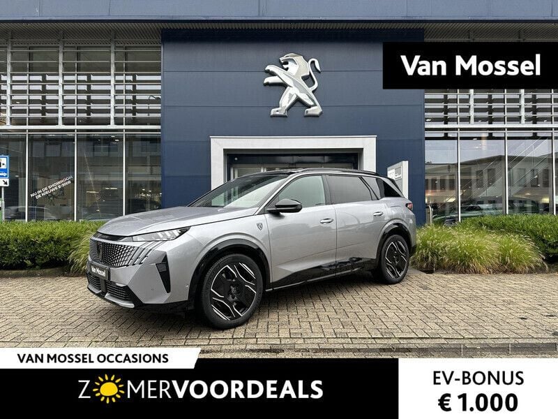 Grijs Gebruikt 2024 Peugeot e-5008 GTi SUV | € 43.935 (Eerlijke prijs) - Afbeelding 1/3