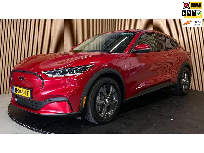 Rood Gebruikt 2021 Ford Mustang SUV | € 23.395 - Afbeelding 1/1