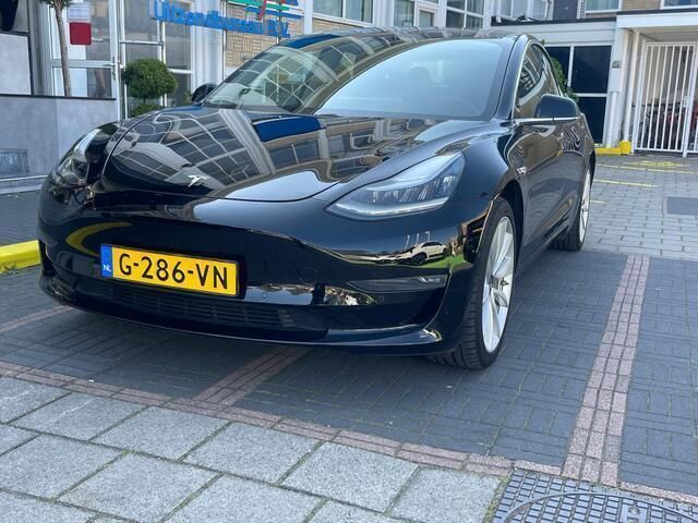Zwart Gebruikt 2019 Tesla Model 3 Long Range AWD Sedan | € 22.950 (Goede deal) - Afbeelding 1/4