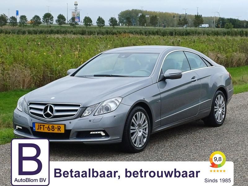 Grijs Gebruikt 2009 Mercedes E350 Elegance Coupé | € 19.970 (Eerlijke prijs) - Afbeelding 1/4
