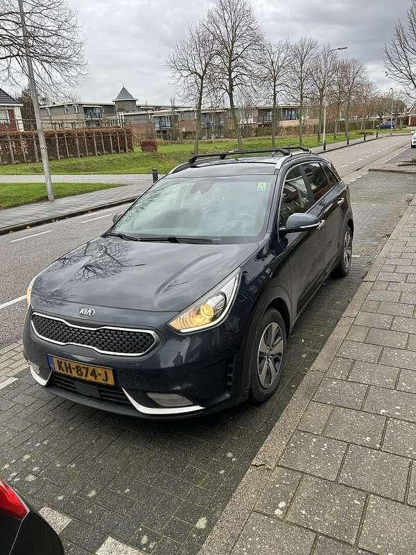 Blauw Gebruikt 2016 Kia Niro SUV | € 10.000 (Eerlijke prijs) - Afbeelding 1/4