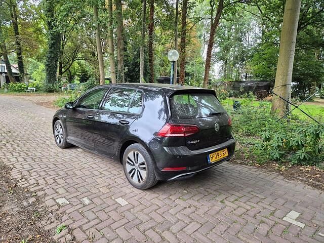 Occasion VW e-Golf 100 kW (136 PK) 2020 Zwart Hatchback