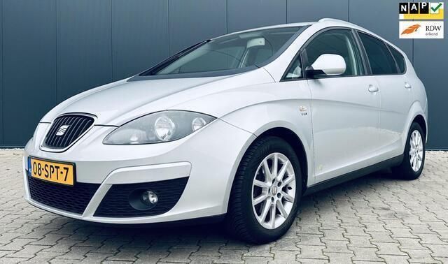 Grijs Gebruikt 2011 Seat Altea XL Ecomotive MPV | € 4.495 (Eerlijke prijs) - Afbeelding 1/4