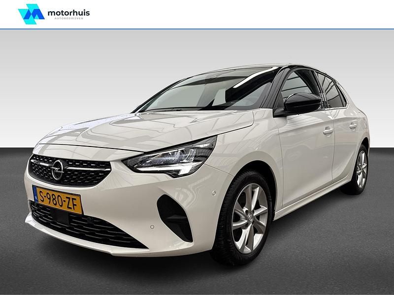 Wit Occasion 2023 Opel Corsa GS Line Hatchback | € 17.485 (Eerlijke prijs) - Afbeelding 1/4