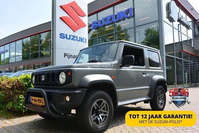 Grijs Occasion 2021 Suzuki Jimny SUV | € 33.950 (Eerlijke prijs) - Afbeelding 1/4