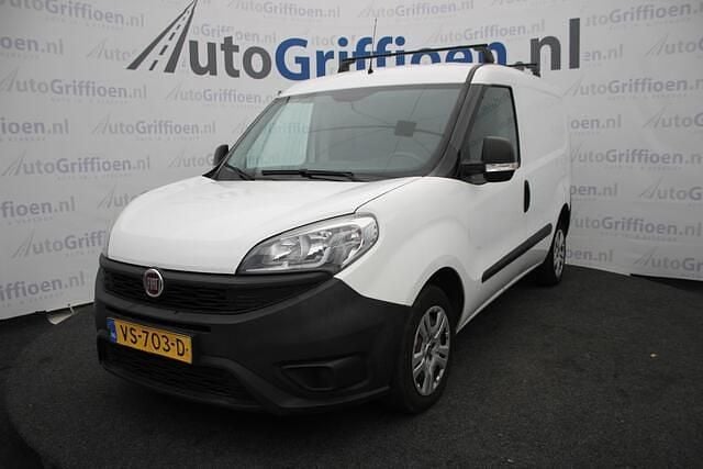 Wit Gebruikt 2015 Fiat Doblò MPV | € 2.990 (Super prijs) - Afbeelding 1/4