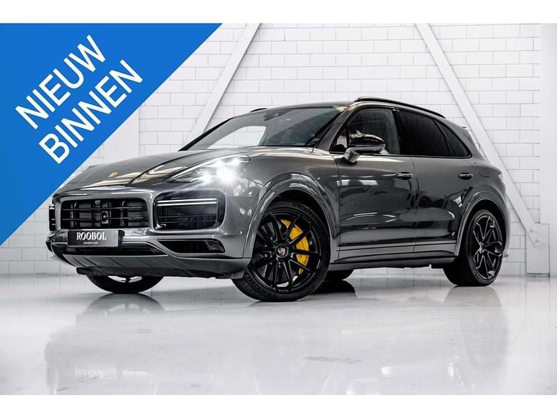 Grijs Gebruikt 2020 Porsche Cayenne Turbo S Sport SUV | € 104.900 (Eerlijke prijs) - Afbeelding 1/4