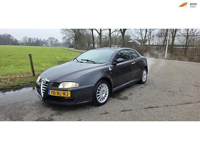 Occasion Alfa Romeo GT Distinctive 166 PK (122 kW) 2006 Grijs Coupé