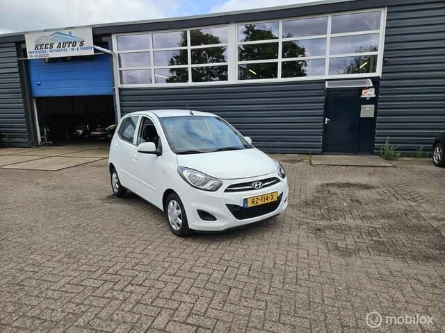 Wit Gebruikt 2013 Hyundai i10 Hatchback | € 4.250 (Eerlijke prijs) - Afbeelding 1/4