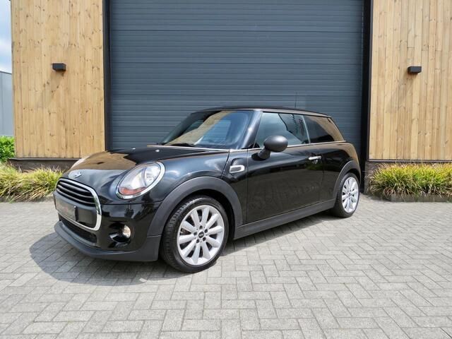 Zwart Gebruikt 2016 Mini ONE Business Hatchback | € 11.450 (Eerlijke prijs) - Afbeelding 1/3