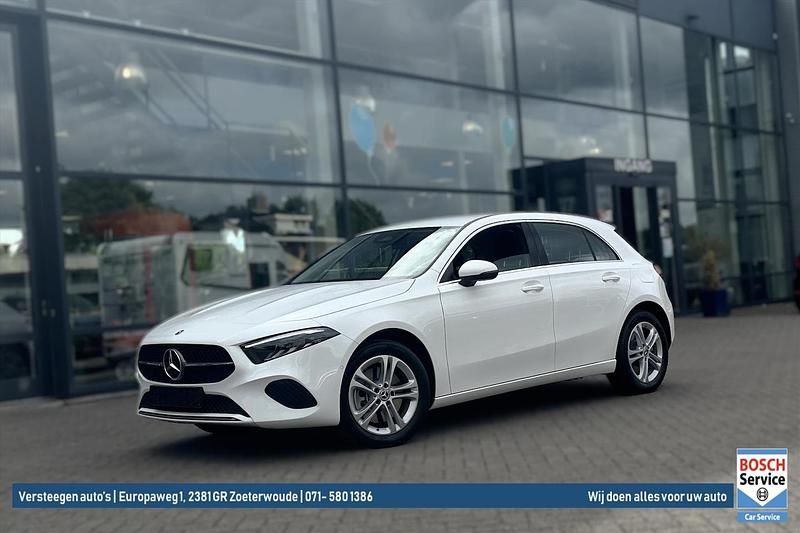 Occasion Mercedes A250 Luxury 218 PK (160 kW) 2024 Wit Hatchback