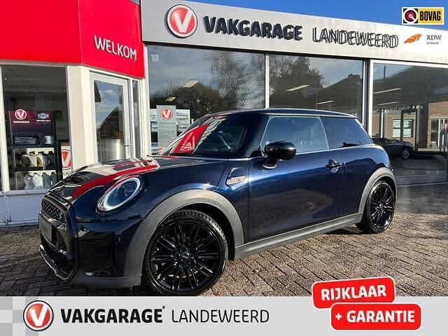 Blauw (metallic) Gebruikt 2023 Mini Cooper S Hatchback | € 33.329 (Eerlijke prijs) - Afbeelding 1/4