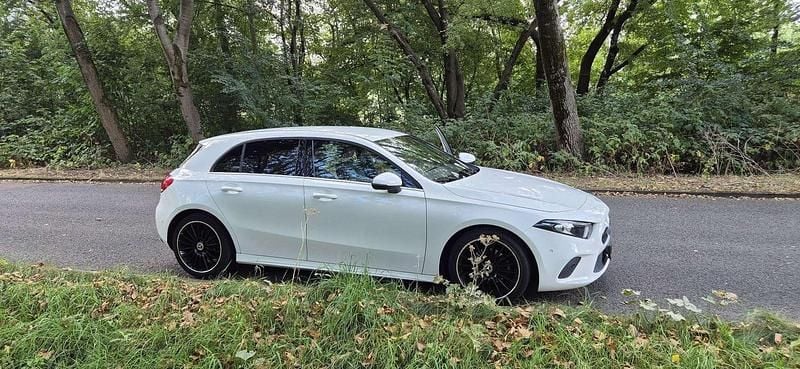 Occasion Mercedes A180 Premium Plus 136 PK (100 kW) 2019 Wit Stationwagen
