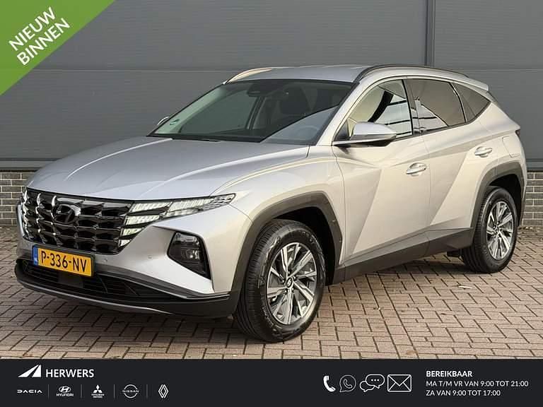Occasion Hyundai Tucson Comfort 230 PK (169 kW) 2022 Shimmering silver metallic (r2t) SUV