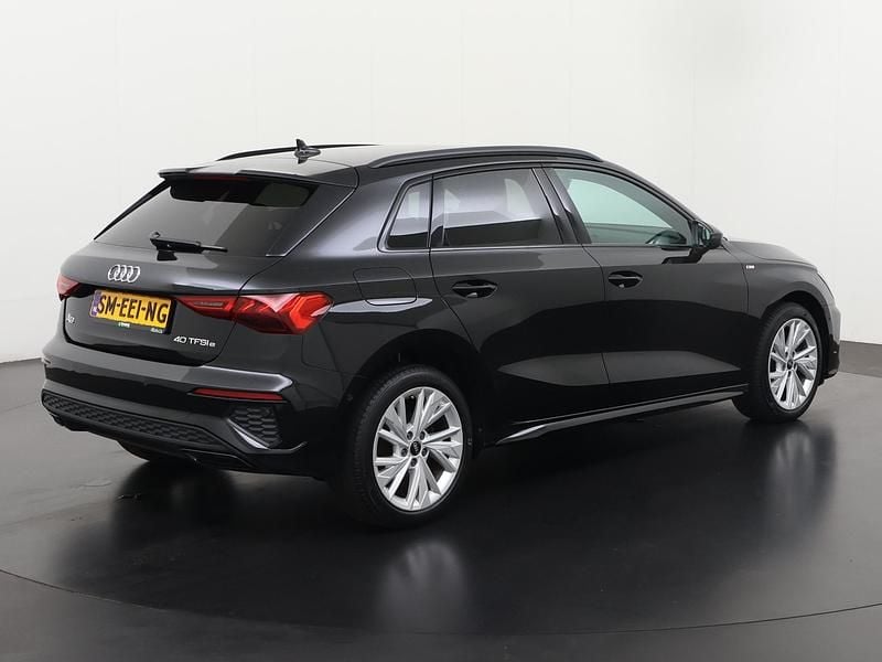 Occasion Audi A3 Sportback e-tron S-Line 204 PK (150 kW) 2021 Metallic mythical black (0e) Hatchback