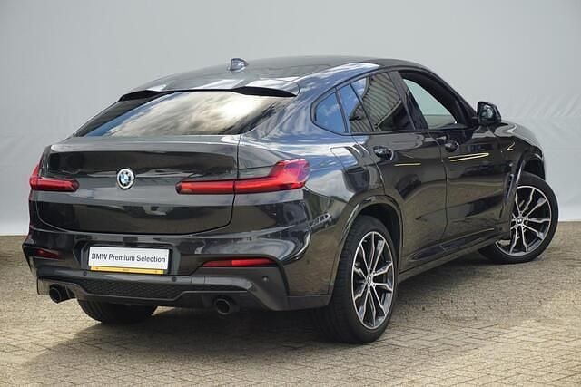 Sophistograu brillianteffect metallic (grijs metallic) Gebruikt 2021 BMW X4 Comfort Edition SUV | € 49.850 (Super prijs) - Afbeelding 1/3
