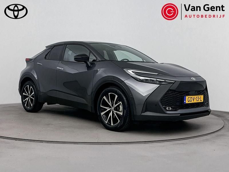Grijs Gebruikt 2024 Toyota C-HR Edition SUV | € 34.999 (Goede deal) - Afbeelding 1/4