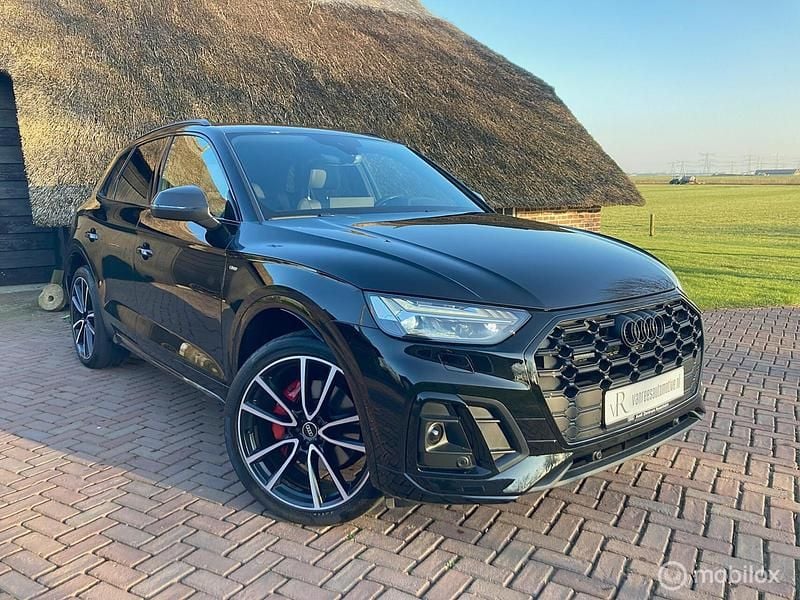 Zwart Occasion 2022 Audi Q5 S-Line SUV | € 47.900 (Eerlijke prijs) - Afbeelding 1/4