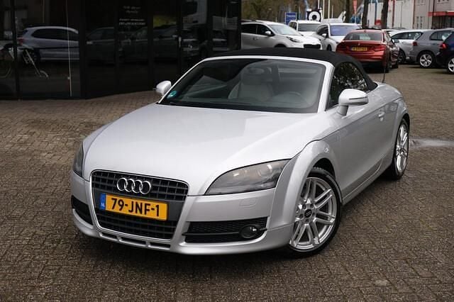 Grijs Gebruikt 2008 Audi TT Roadster S-Line Cabriolet | € 9.950 (Goede deal) - Afbeelding 1/4