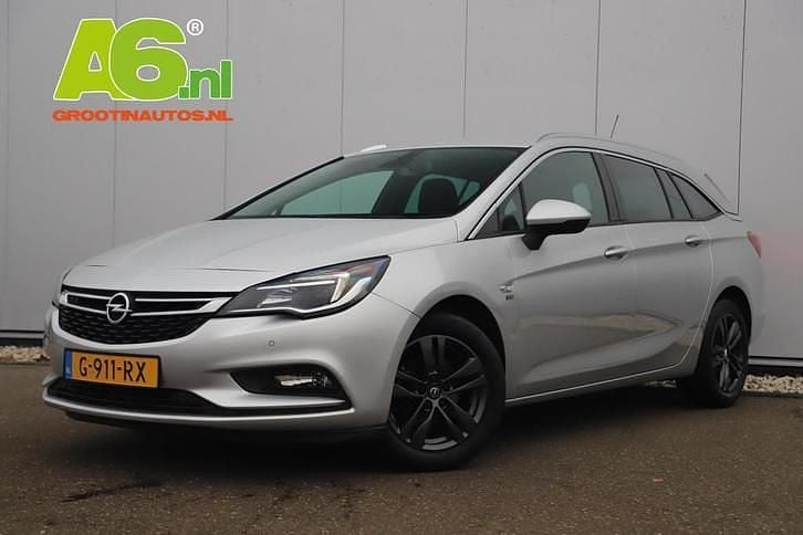Gan :sovereign silver m2 Gebruikt 2019 Opel Astra Edition Stationwagen | € 11.499 (Eerlijke prijs) - Afbeelding 1/4