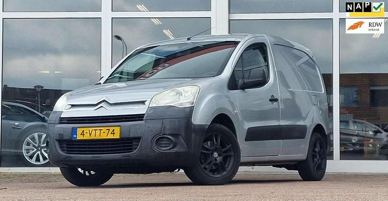 Zilver Gebruikt 2012 Citroën Berlingo Comfort MPV | € 2.994 (Goede deal) - Afbeelding 1/3