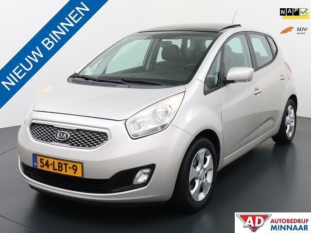 Grijs Gebruikt 2010 Kia Venga Hatchback | € 5.450 (Iets duurder) - Afbeelding 1/4