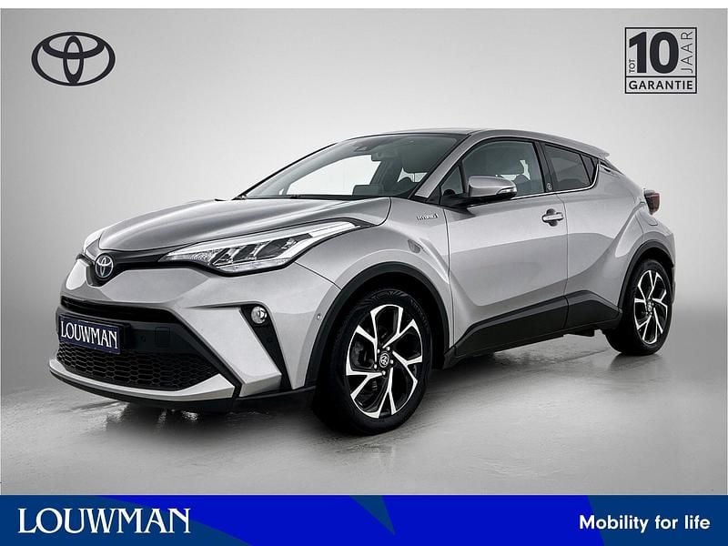 Grijs Occasion 2026 Toyota C-HR Executive SUV | € 23.950 - Afbeelding 1/4