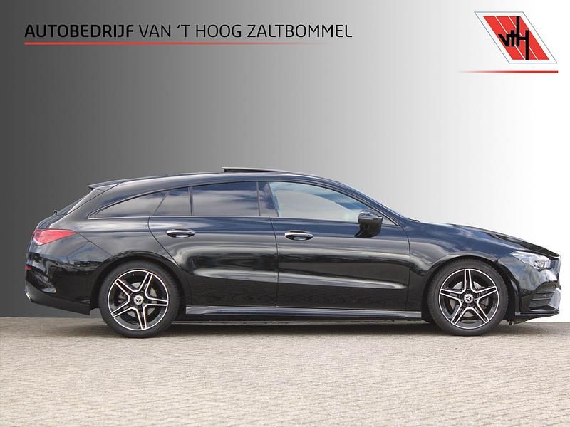 Zwart Gebruikt 2021 Mercedes CLA180 Business Sedan | € 27.400 (Eerlijke prijs) - Afbeelding 1/4