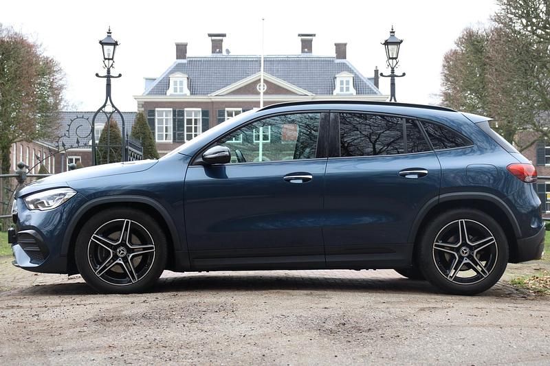 Occasion Mercedes GLA200 Business 2025 Blauw SUV