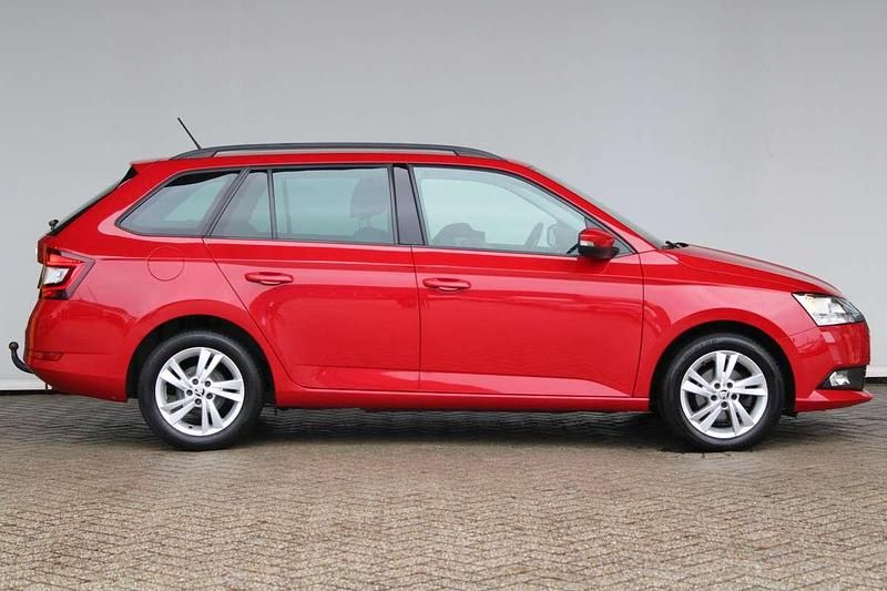 Occasion Skoda Fabia Style 95 PK (69 kW) 2020 Rood Stationwagen