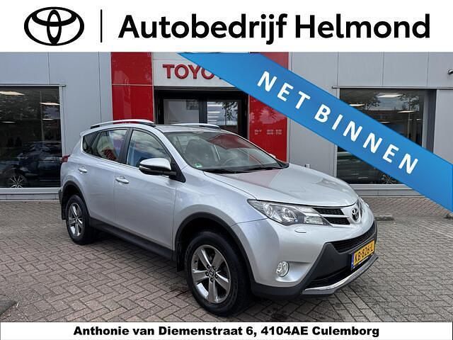 Grijs Gebruikt 2015 Toyota RAV4 Business Edition SUV | € 16.900 - Afbeelding 1/4