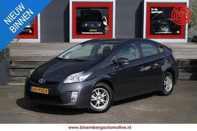 Grijs Gebruikt 2011 Toyota Prius Comfort Hatchback | € 8.950 (Eerlijke prijs) - Afbeelding 1/4