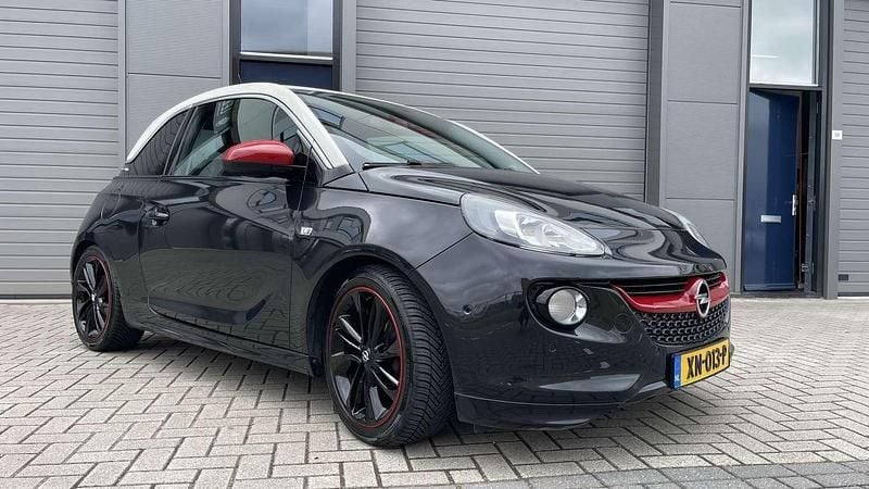 Zwart Gebruikt 2014 Opel Adam OPC Hatchback | € 7.850 (Iets duurder) - Afbeelding 1/4