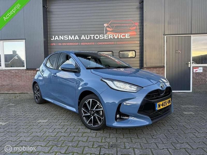 Occasion Toyota Yaris Hybrid 91 PK (66 kW) 2021 Blauw Hatchback