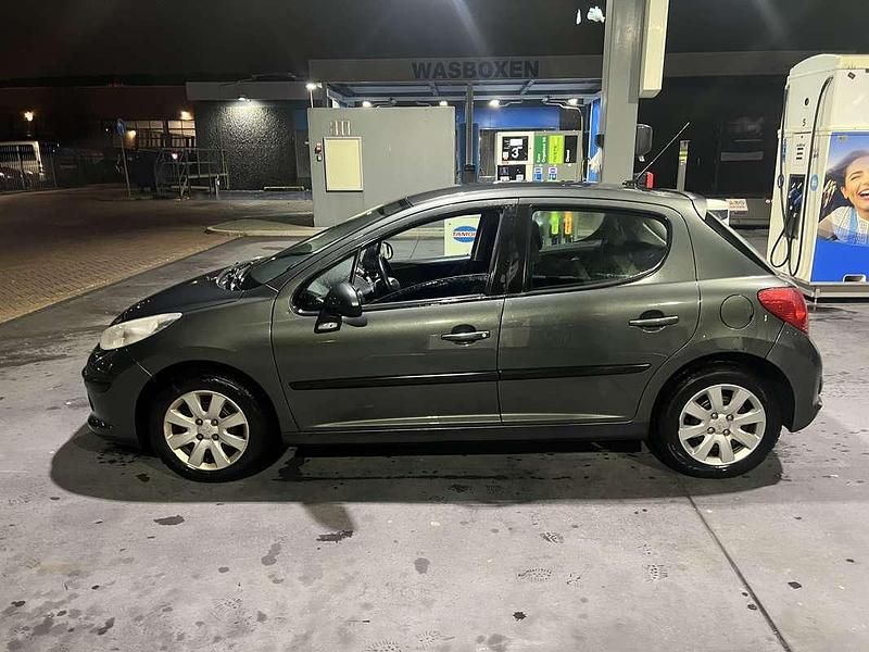 Occasion Peugeot 207 95 PK (69 kW) 2008 Sedan