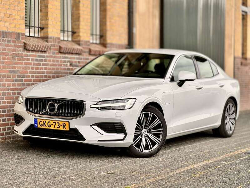 Wit Gebruikt 2021 Volvo S60 Inscription Sedan | € 31.490 (Super prijs) - Afbeelding 1/4