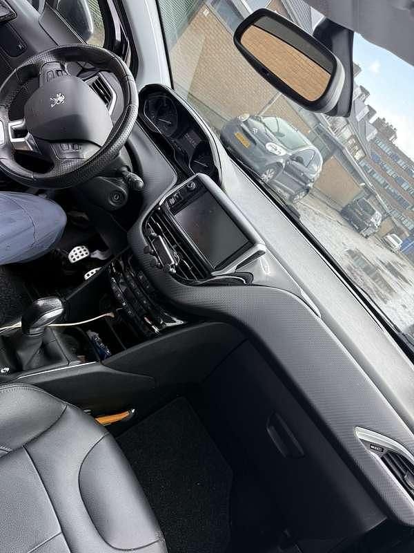 Occasion Peugeot 208 Allure 110 PK (80 kW) 2015 Hatchback