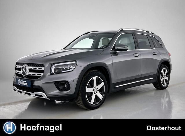 Grijs Gebruikt 2020 Mercedes GLB200 Premium Plus SUV | € 39.900 (Eerlijke prijs) - Afbeelding 1/4