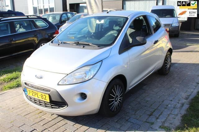 Grijs Gebruikt 2011 Ford Ka Limited Hatchback | € 2.250 (Goede deal) - Afbeelding 1/4