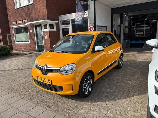 Occasion Renault Twingo Collection 74 PK (54 kW) 2020 Geel Hatchback