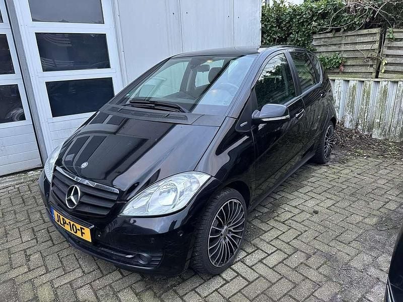 Zwart Occasion 2010 Mercedes A160 Stationwagen | € 4.000 (Eerlijke prijs) - Afbeelding 1/4