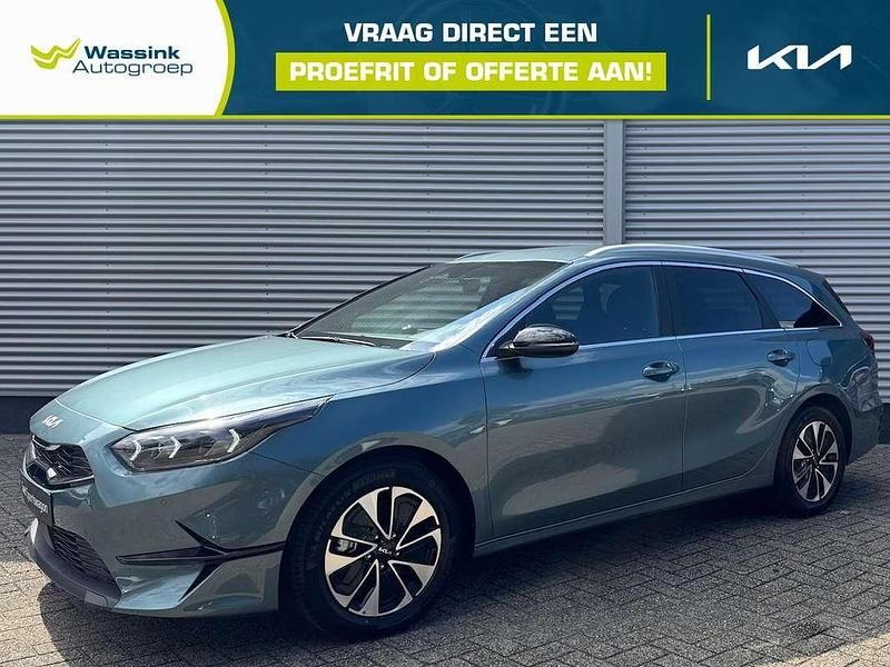Blauw Nieuw 2025 Kia Ceed Stationwagen | € 32.950 (Goede deal) - Afbeelding 1/4