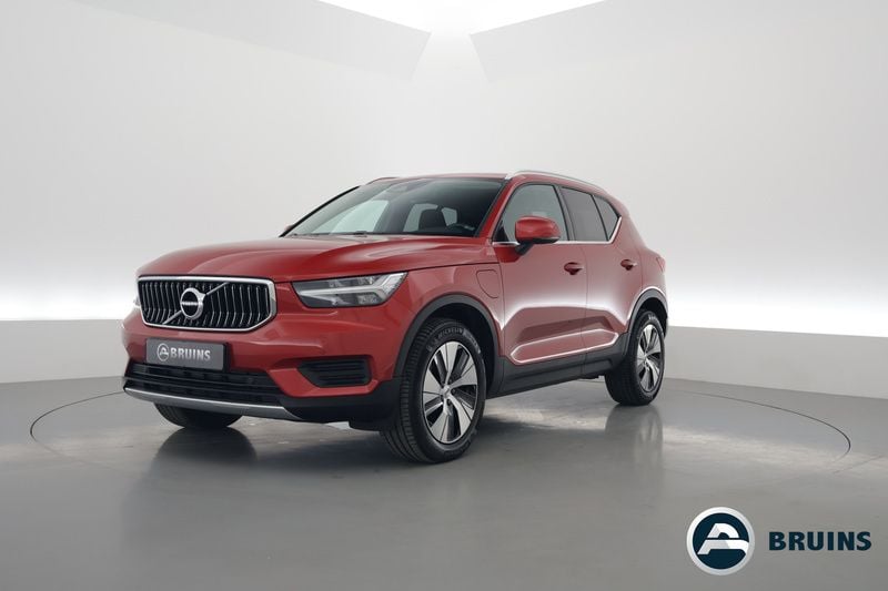 Rood Gebruikt 2022 Volvo XC40 Inscription SUV | € 35.900 (Goede deal) - Afbeelding 1/4