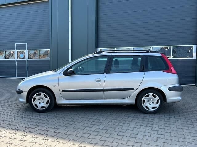 Occasion Peugeot 206 75 PK (55 kW) 2003 Grijs Stationwagen