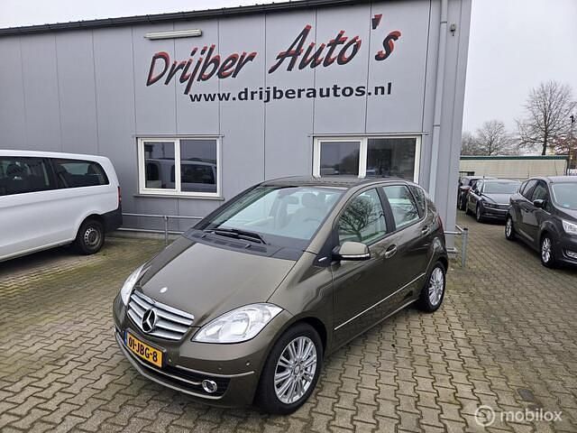 Bruin Occasion 2009 Mercedes A150 Elegance MPV | € 4.500 (Eerlijke prijs) - Afbeelding 1/4