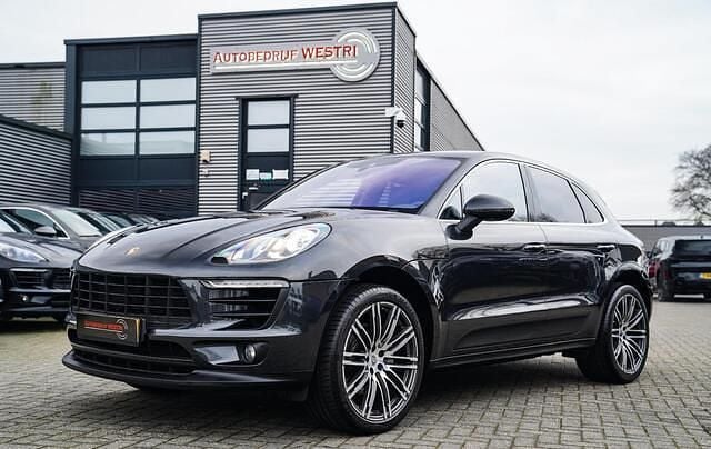 Grijs Occasion 2016 Porsche Macan Sport SUV | € 31.595 (Super prijs) - Afbeelding 1/4