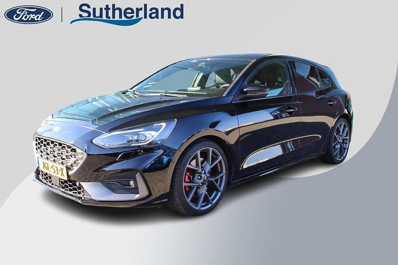 Zwart Occasion 2019 Ford Focus ST Hatchback | € 25.400 (Eerlijke prijs) - Afbeelding 1/4